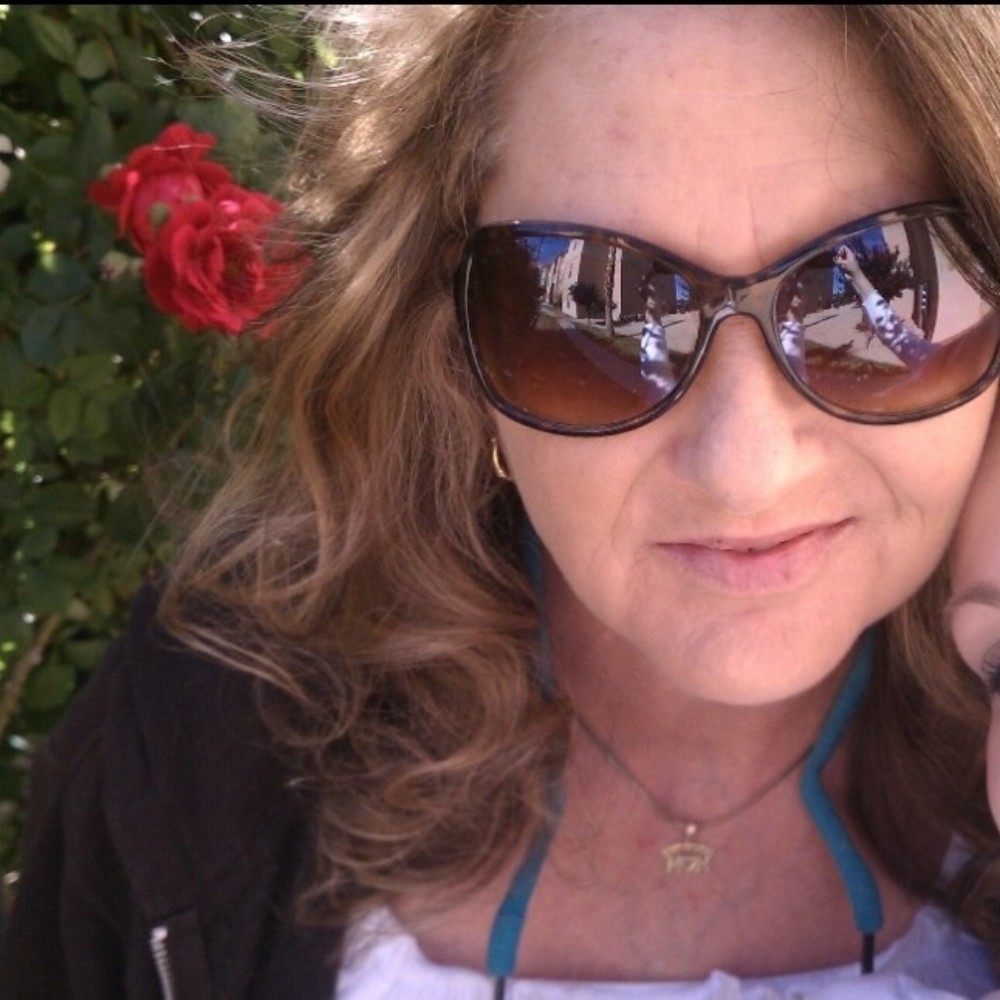 Meet your Posher, Sandra